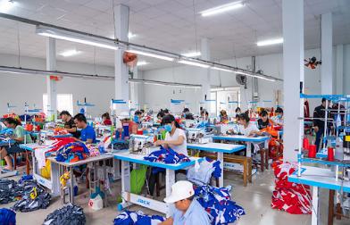 Xưởng May Đồng Phục Tại Hà Nội title=